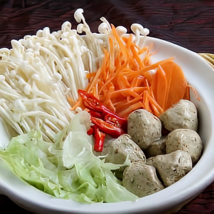 SAPO BAKSO ENOKI