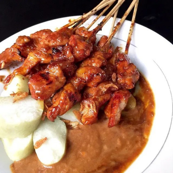 SATE AYAM 4 PUTRA