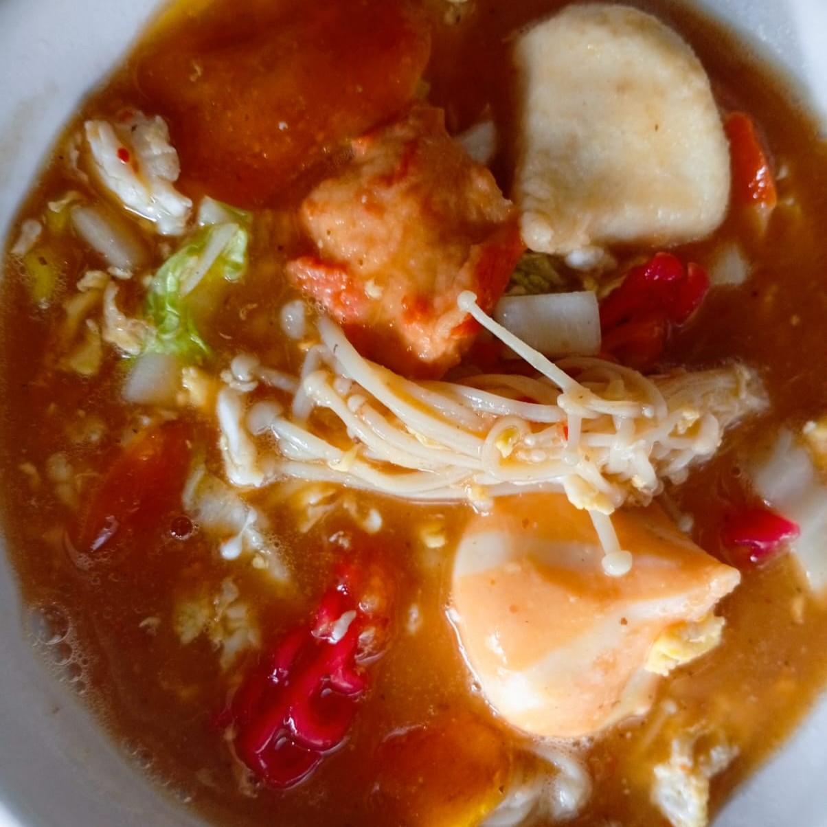 SEBLAK CAMPUR KOMPLIT telorbaksososisswafoodpangsitjamurkerupuk