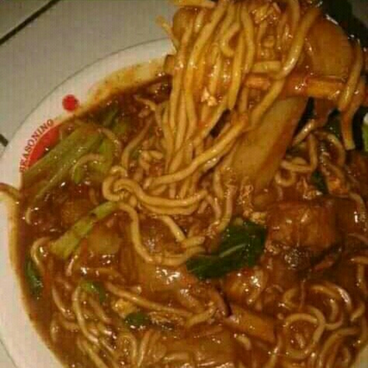 SEBLAK MIE TULANG