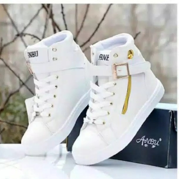 SEPATU BOOT ANBU PUTIH