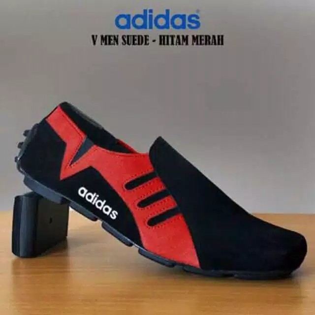 SEPATU CASUAL SLIP ON PRIA ADIDAS 2