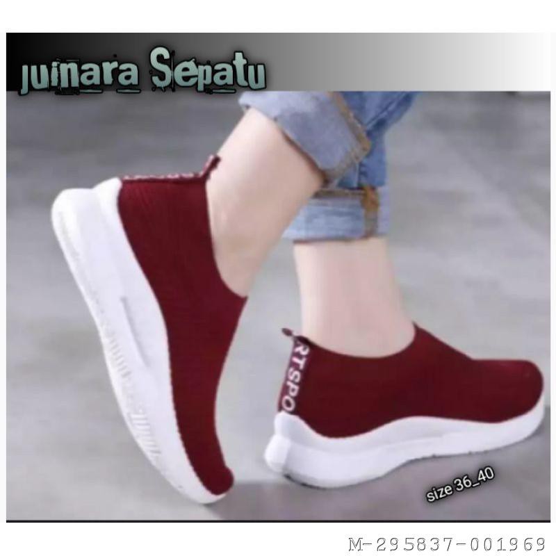 SEPATU SLIP-ON POLOS WANITA 2