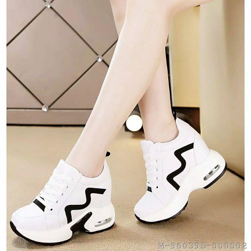SEPATU SNEAKER FASHION WANITA SINTETIS 2
