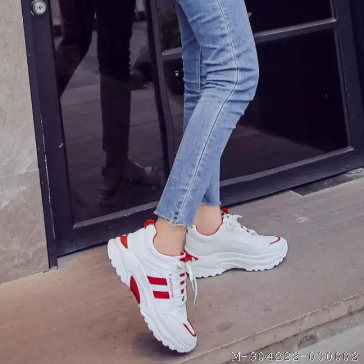 SEPATU SNEAKER FASHIONE SIMPLE AND STYLISH 2