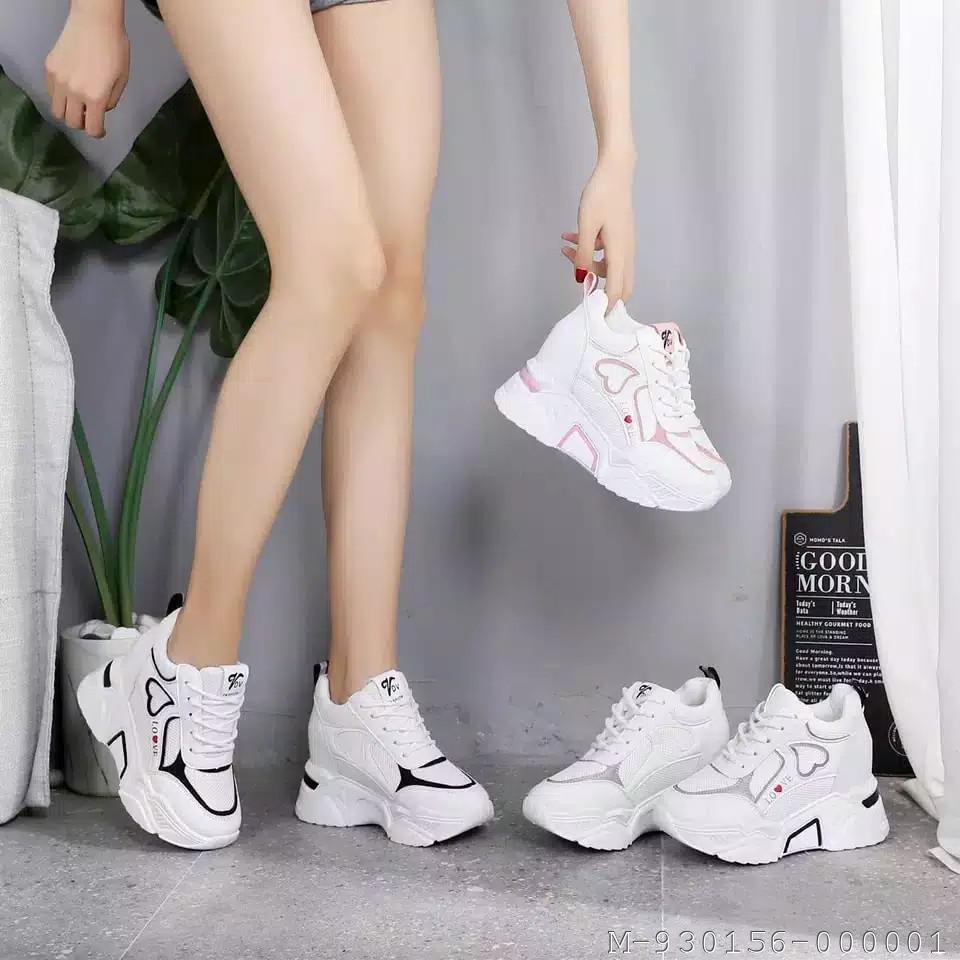 SEPATU SNEAKER LOVE FASHIONED TRENDY