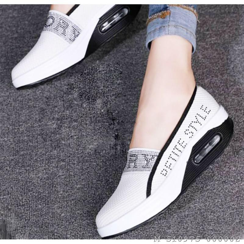 SEPATU SNEAKERS FASHION WANITA