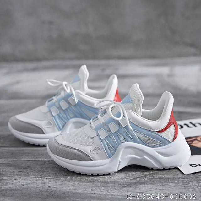 SEPATU SNEAKERS WANITA  RR