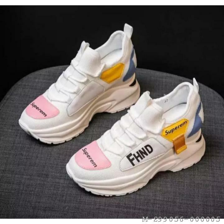 SEPATU SNEAKERS WANITA 2