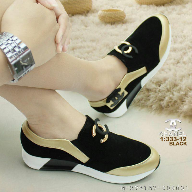 SEPATU SNEAKERS WANITA SUEDE 2