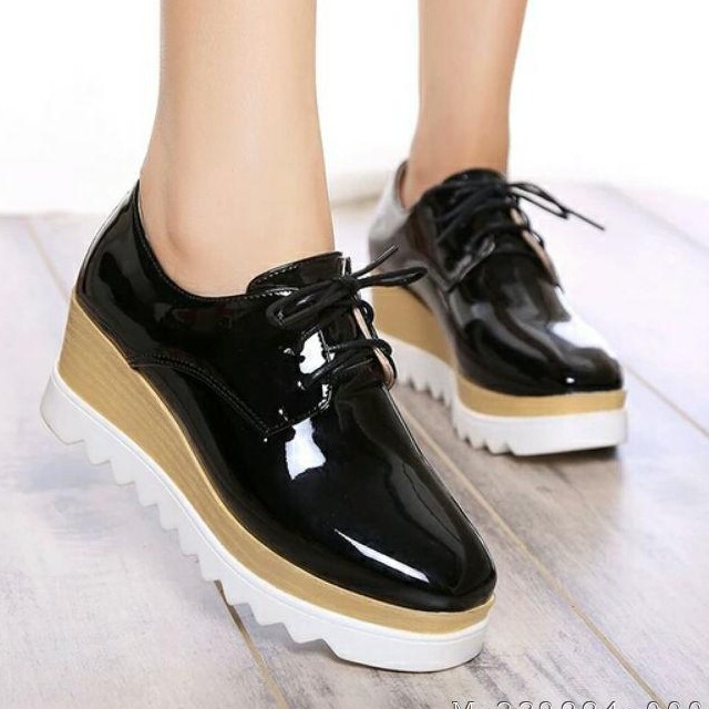 SEPATU WANITA SNEAKER SINTETIS 2