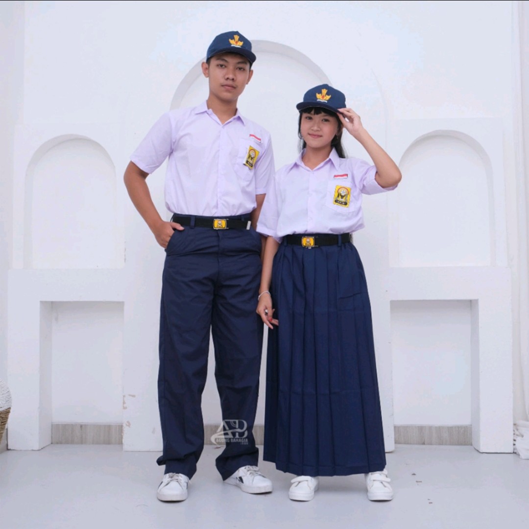 SERAGAM Putih biru utk SMP 2
