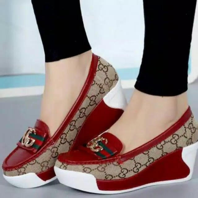 SLIP ON GUCCI MARUN