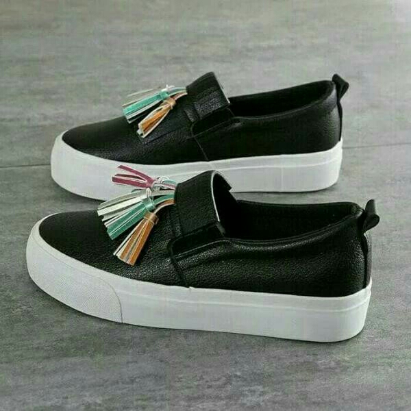 SLIPON RUMBAY HITAM