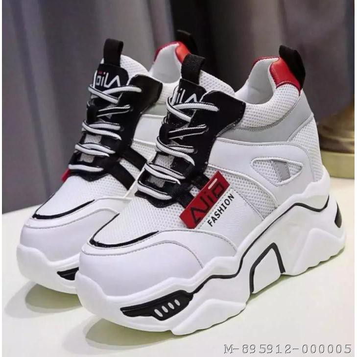 SNEAKERS WANITA SEMI BOOT AJIO