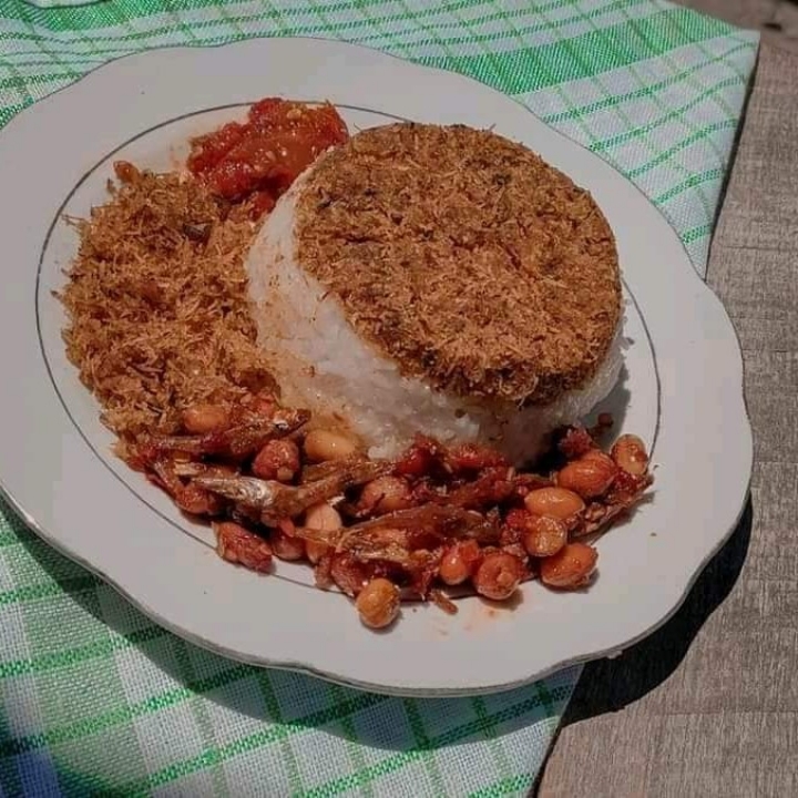SONGKOLO NASI KETAN PUTIH 