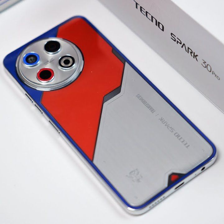 SPARK 30 PRO RAM 8 GB ROM 128 GB
