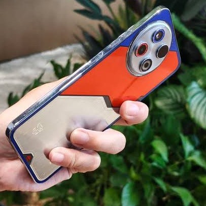 SPARK 30 PRO RAM 8 GB ROM 128 GB 5