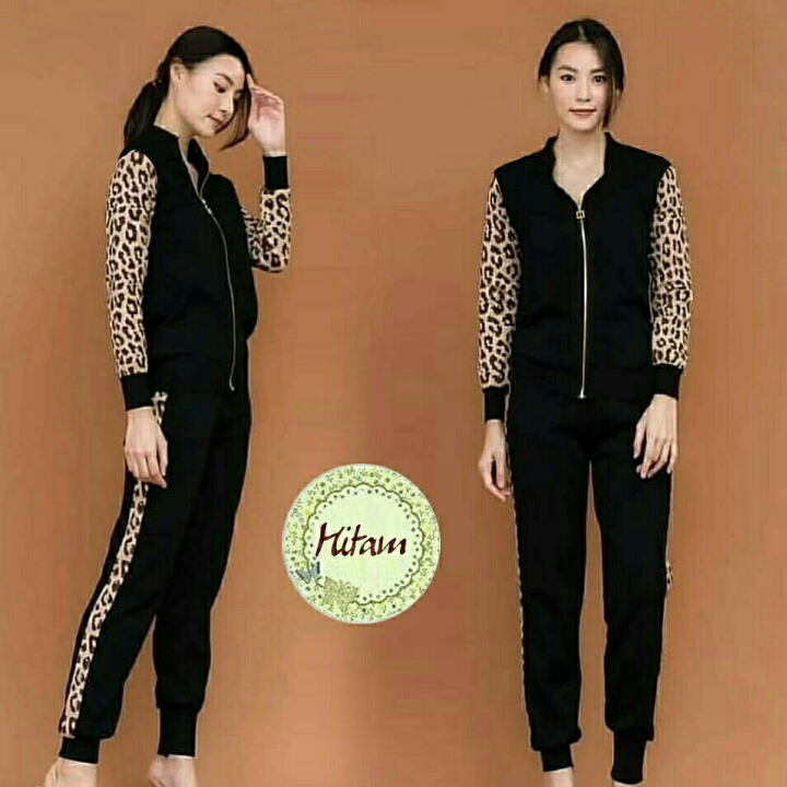 ST JAKET LYO HITAM