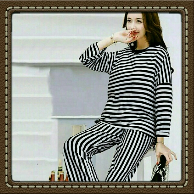 ST RENATA HITAM PUTIH