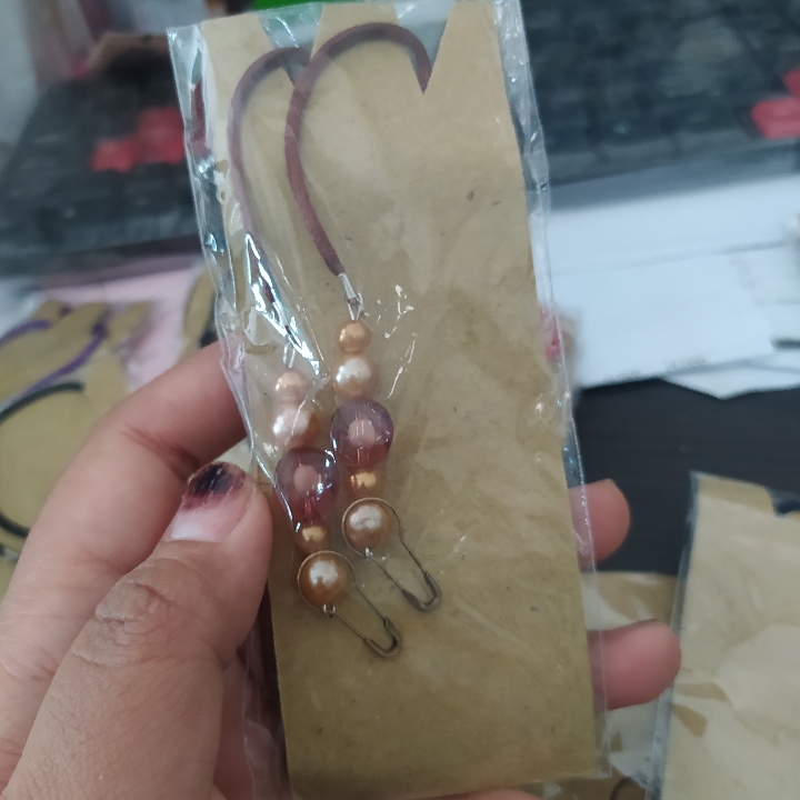 STRAP Masker Mutiara 3