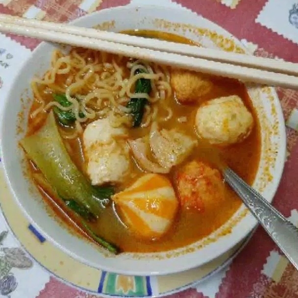SUKI TOMYAM Instan Kedai Lubna