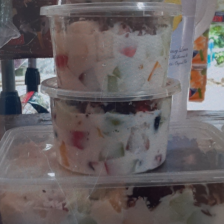 Salad Buah Kemasan 300ml