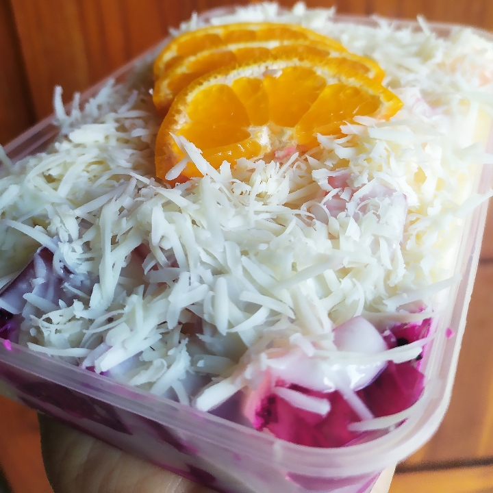 Salad Buah Medium Size - 650ml  2