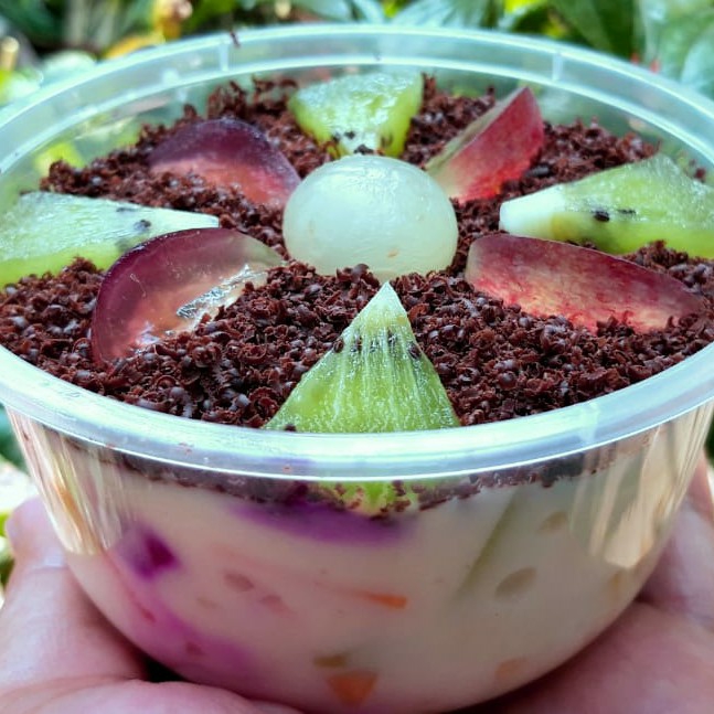 Salad Buah coklat Medium