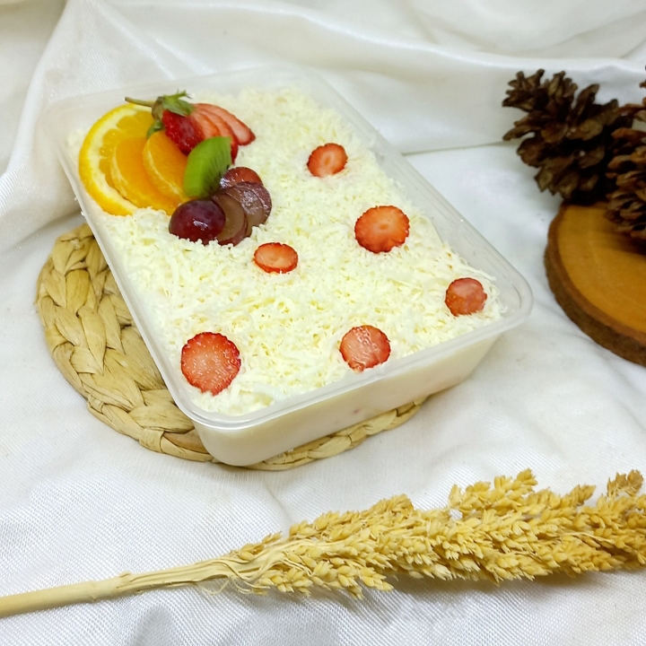Salad Strawberry Fruit Cheese 500ml