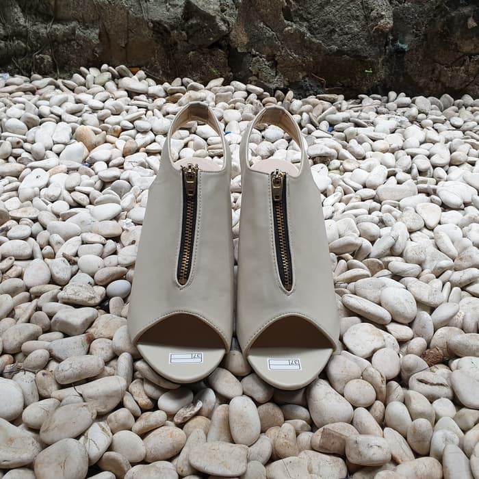 Sandal Hak Tahu Wanita Sasa SDH182 2
