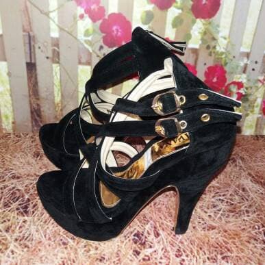 Sandal High Heels Wanita Hitam Tali 2