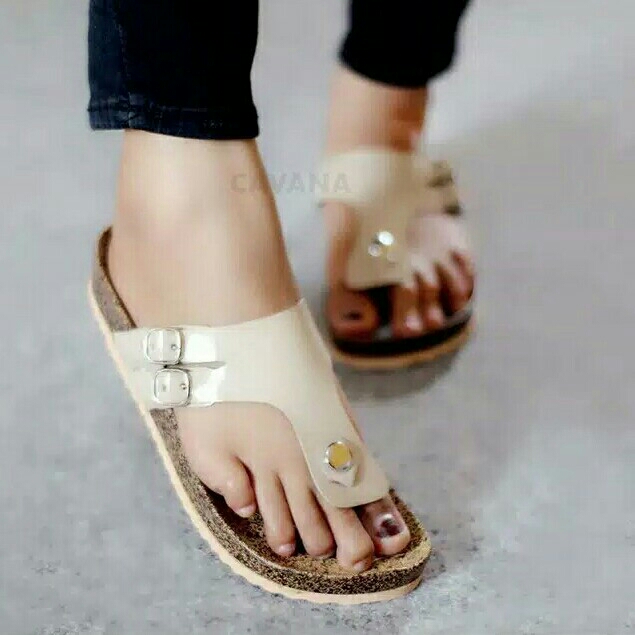 Sandal Jepit Cream