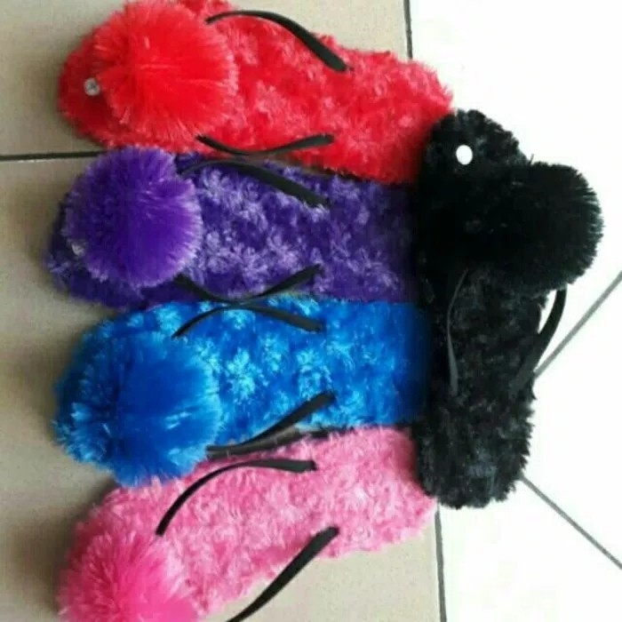 Sandal Pompom Rashfur Bulu