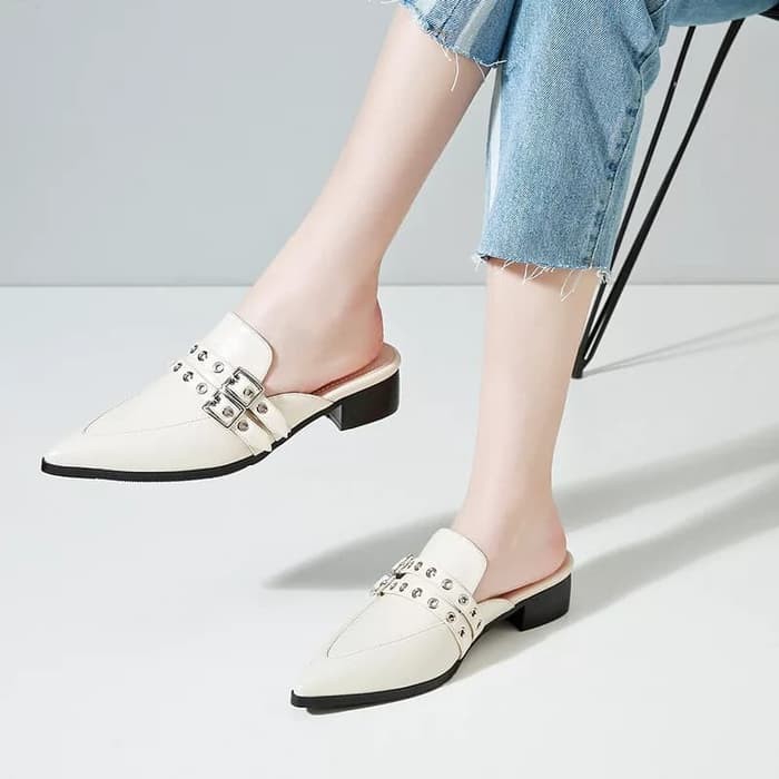 Sandal Slop Wanita Gesper Cream 2
