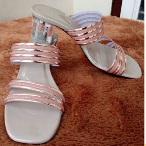 Sandal Wanita