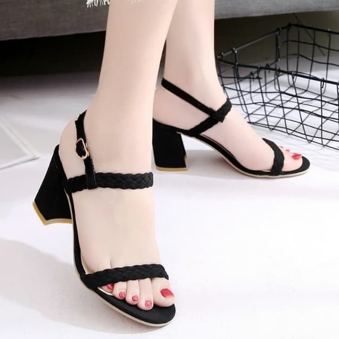 Sandal Wanita Hak Tahu Kepang - Hitam