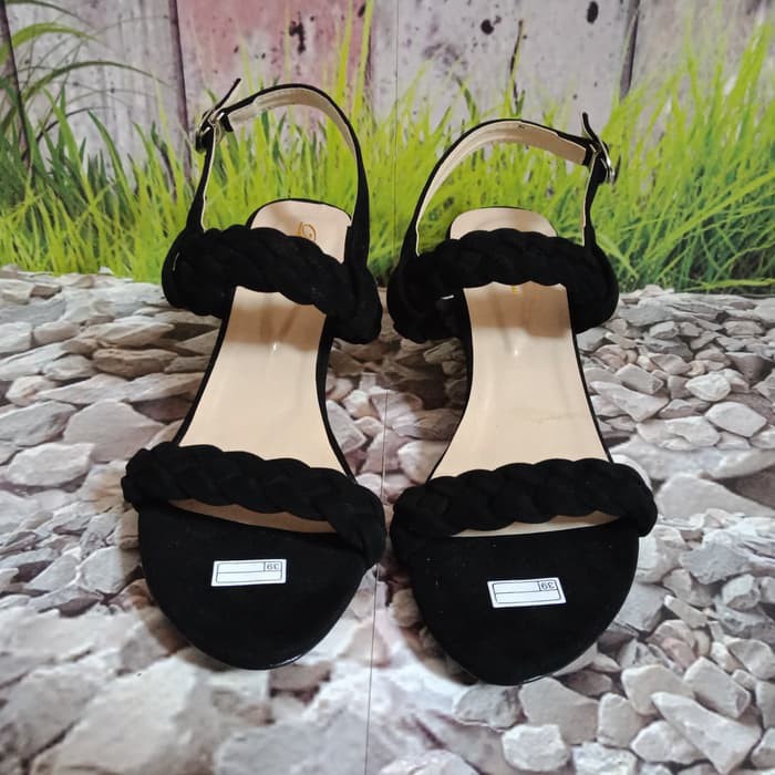 Sandal Wanita Hak Tahu Kepang - Hitam 2
