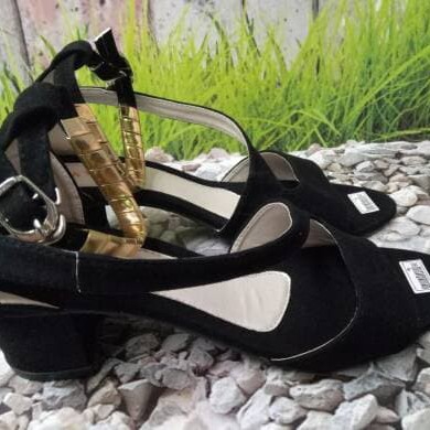 Sandal Wanita High Heels Hak Tahu - Hitam 2