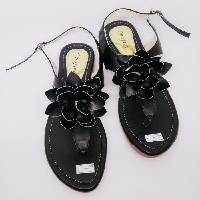 Sandal Wanita Jepit Bunga - Hitam