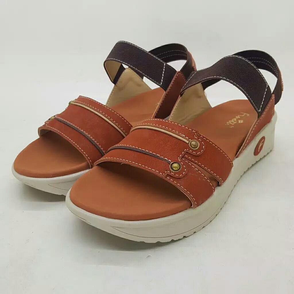 Sandal wedges tali perempuan  Finotti RHT 2