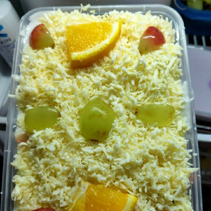 Salad Buah 650 Ml Saos Mayo Strawberry