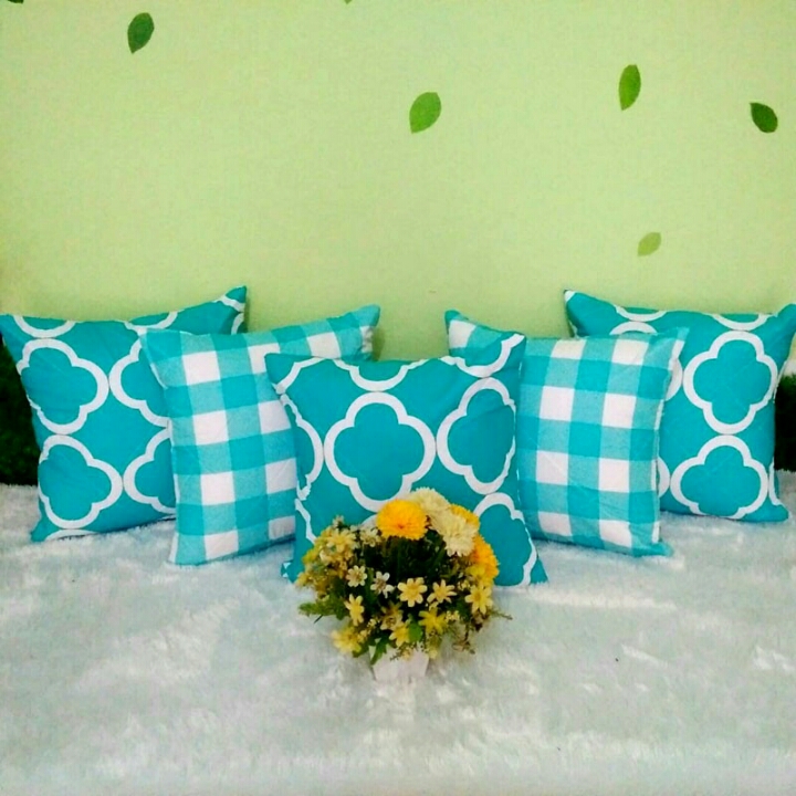 Sarung Bantal Tamu Mixed Tosca Clover