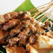 Sate Ayam Bang Kumis  - Samping Wijaya Grup Pasar