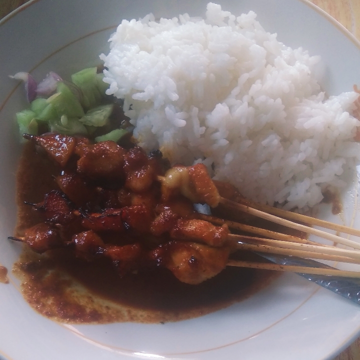 Sate Ayam Nasi