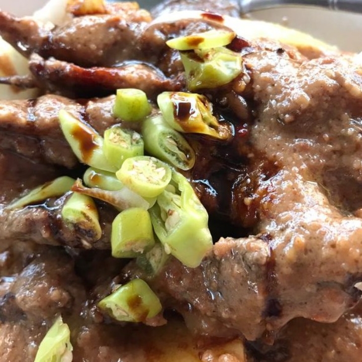 Sate Ayam Plus Lontong