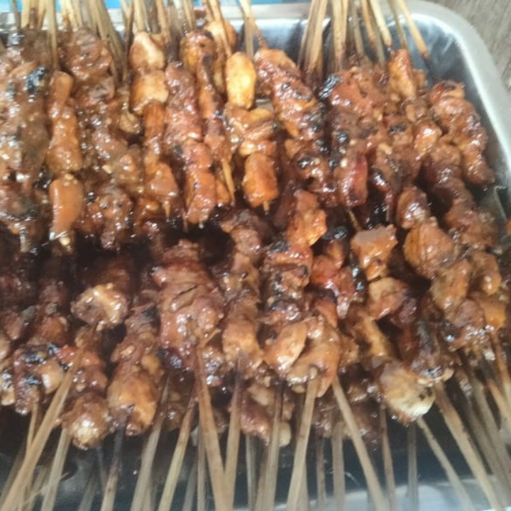 Sate Kambing Dengan Nasi Putih  3