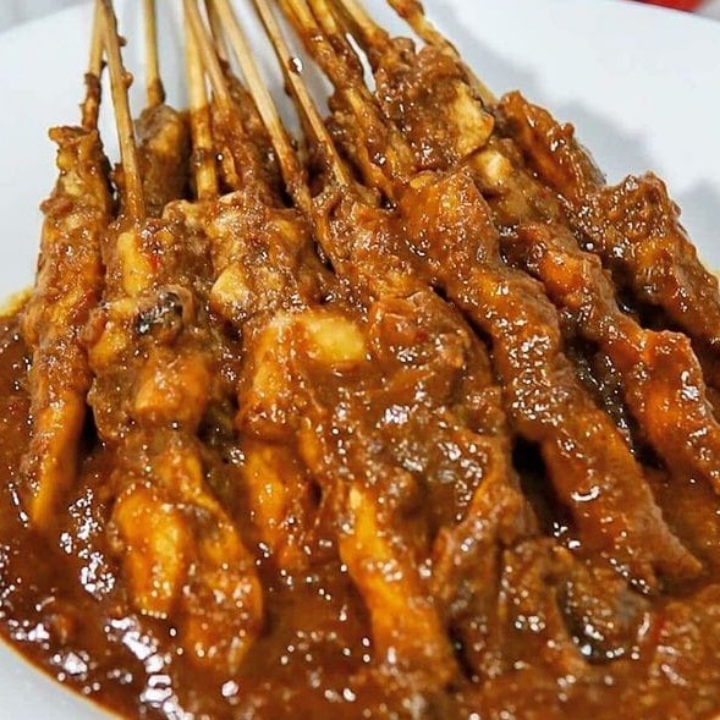 Sate Sapi bumbu kacang 