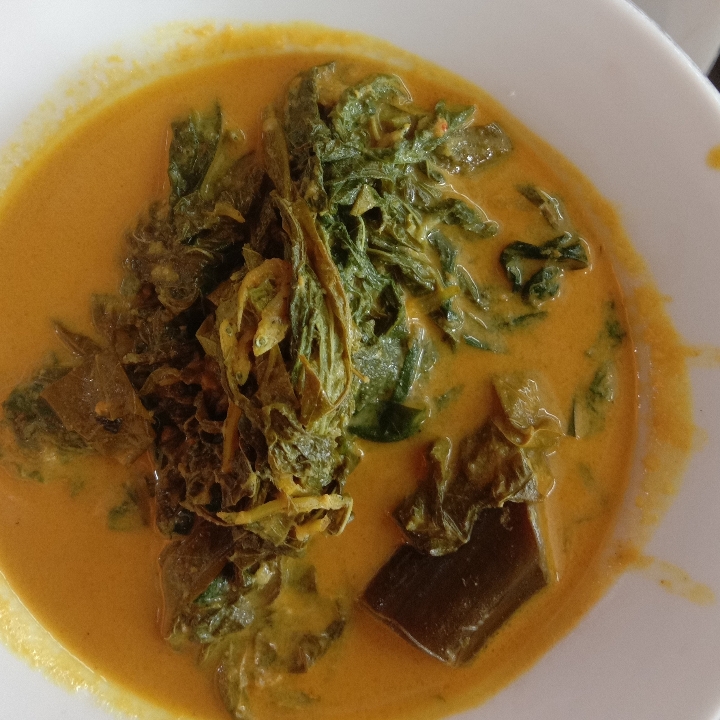 Sayur Daun Singkong