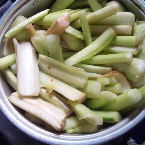 Sayur Keladi - Setengah Kg